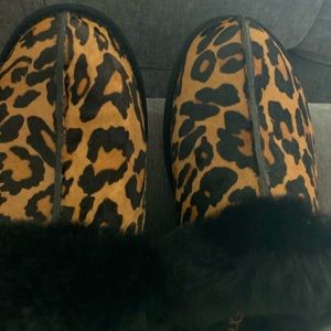 Ugg suede and faux fur slipper